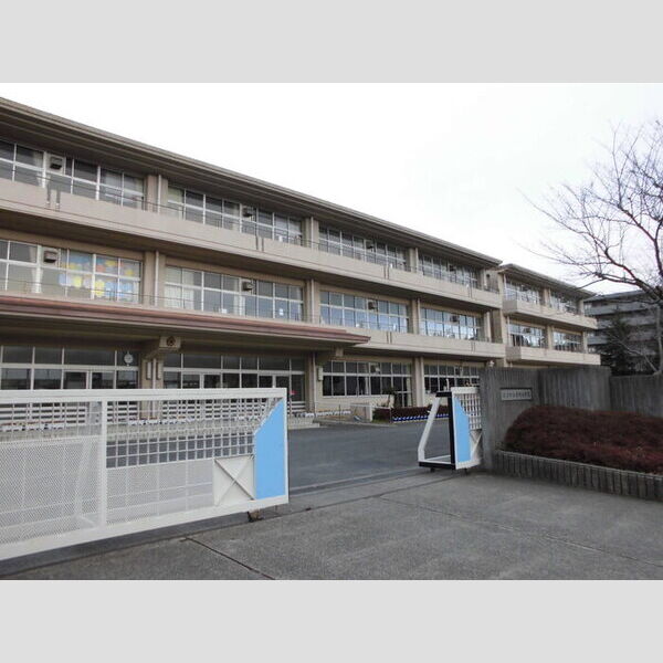 クルクマ・シャローム 佐倉市立寺崎小学校 871m(学校区はご確認ください)