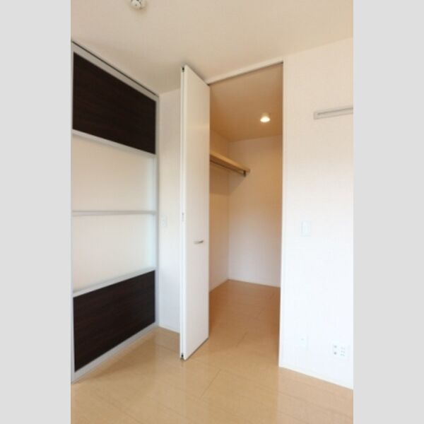 ラ・フルール　A202号室 洋室6帖　ウォークインクローゼット