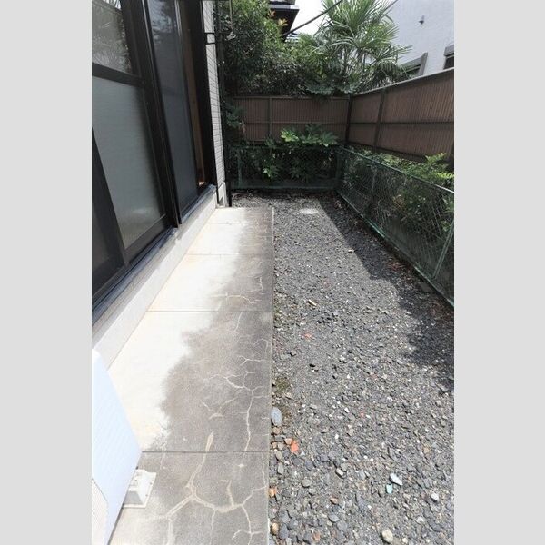 ハイム寿々101号室 専用テラス