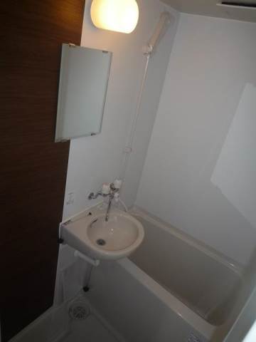 ベイコート2階 同建物別部屋の参考画像