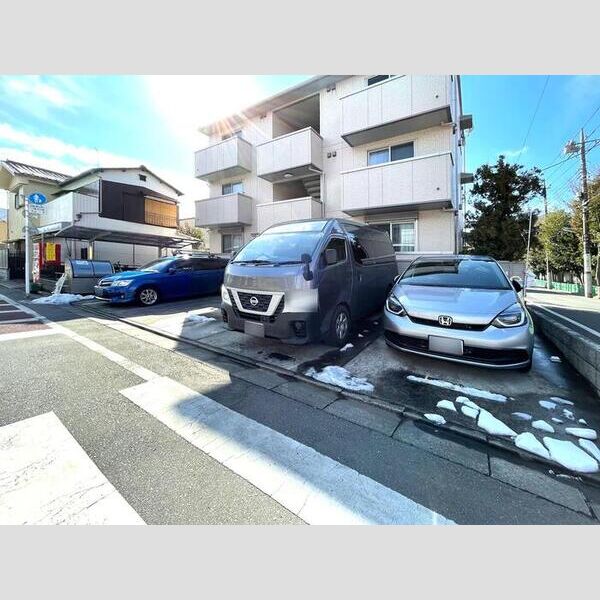 グリーンパーク 駐車場