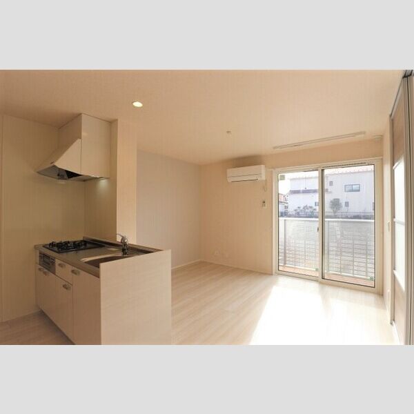 コーポ　ルピナス リビング写真①