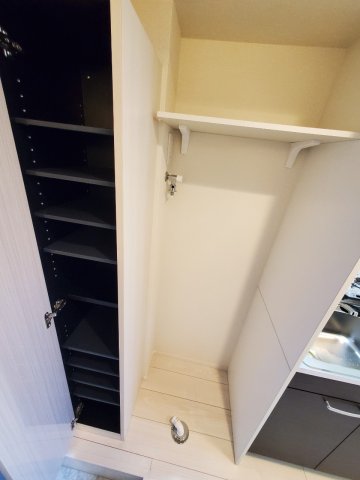 レインパレス西大島0101号室 収納