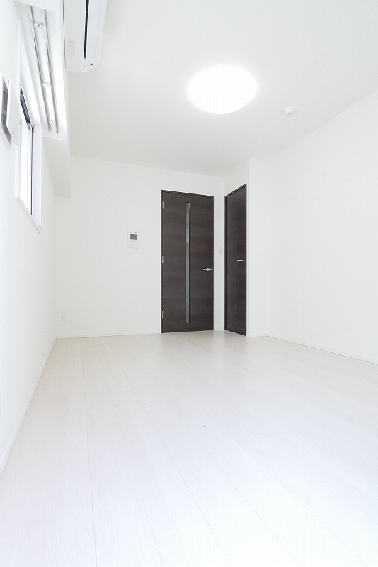 ＰＲＥＭＩＵＭ　ＣＵＢＥ都立大学#mo1階 内観