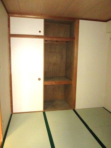 ライオンズマンション大泉学園第３ 押入（和室：約４．５畳）　※前回募集時撮影2023年3月