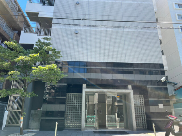 ヴィータローザ横浜吉野町401号室 エントランス