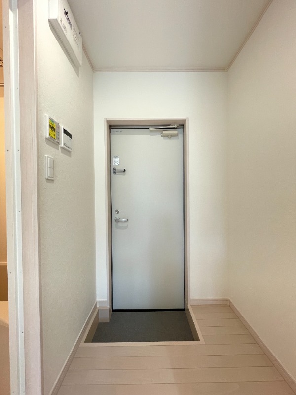 フォルトゥーナ梅島2階 玄関