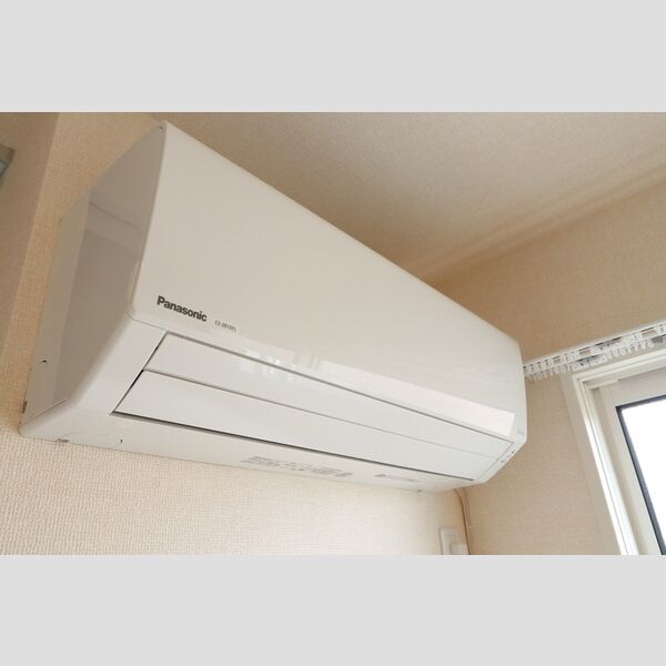 メゾンスピカ203号室 エアコン(1台)