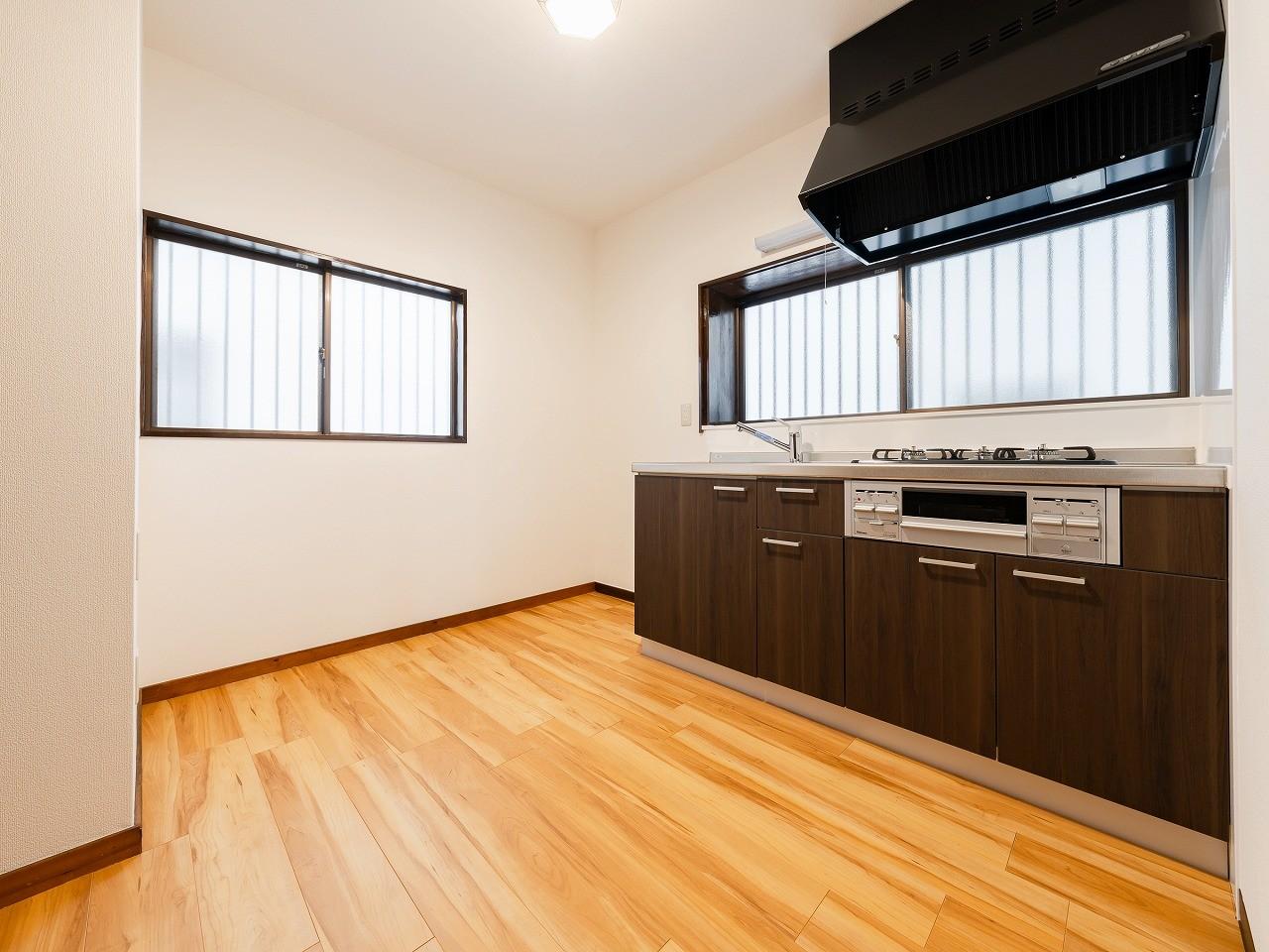 新座栄戸建 キッチン