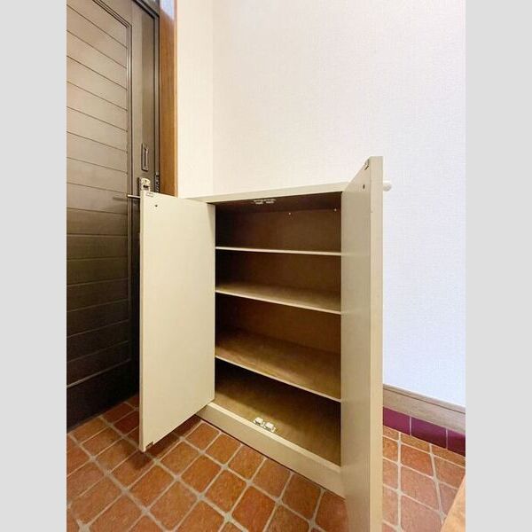 イーストグランドール　C シューズボックス