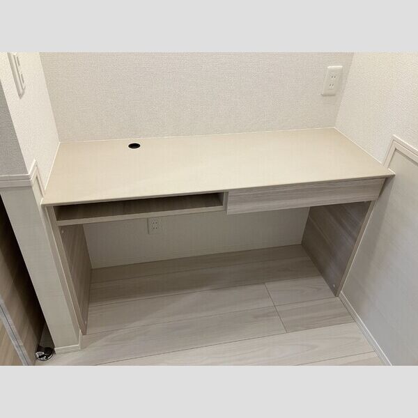 ホープドリームハウス205号室 ワークスペース