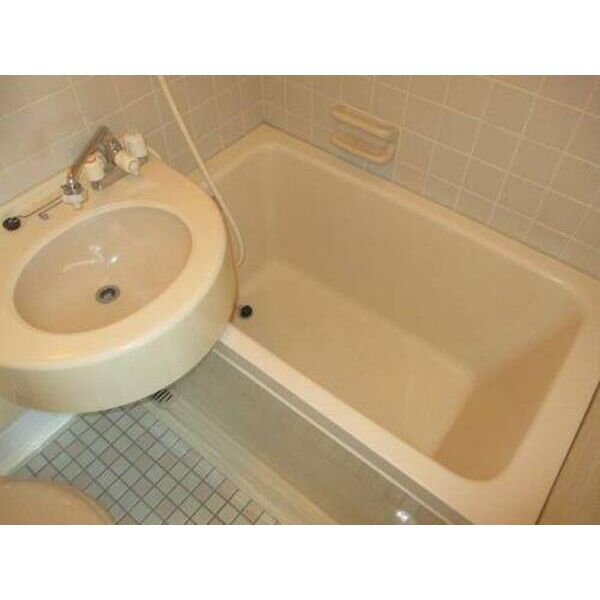 ライオンズプラザ新横浜0802号室 お風呂