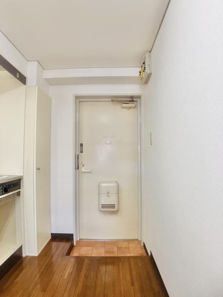 メゾンドール 玄関