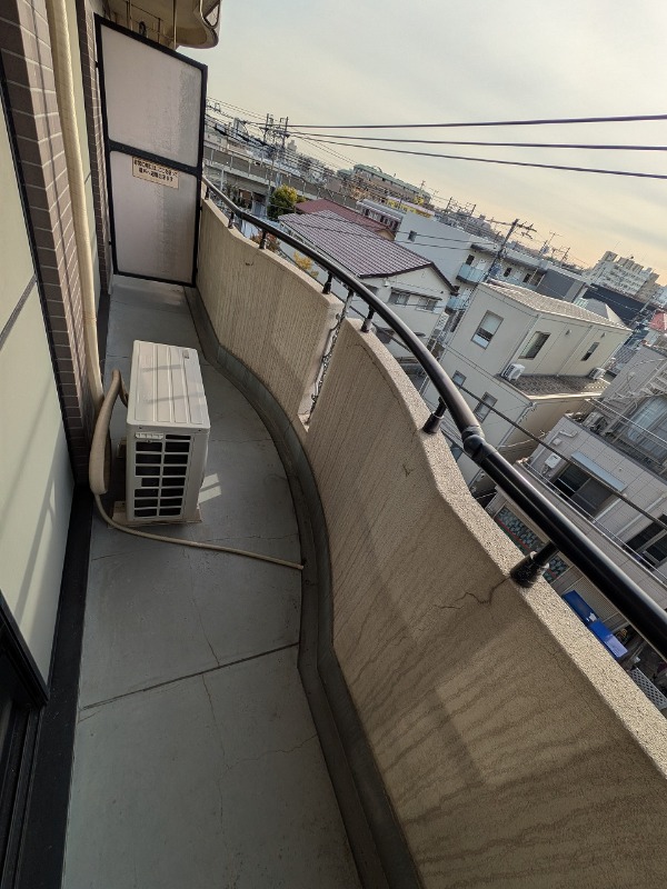 ニューアネックス(E-198) バルコニー