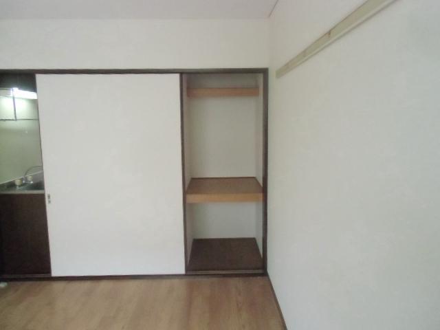 パークトルリ1階 リビング