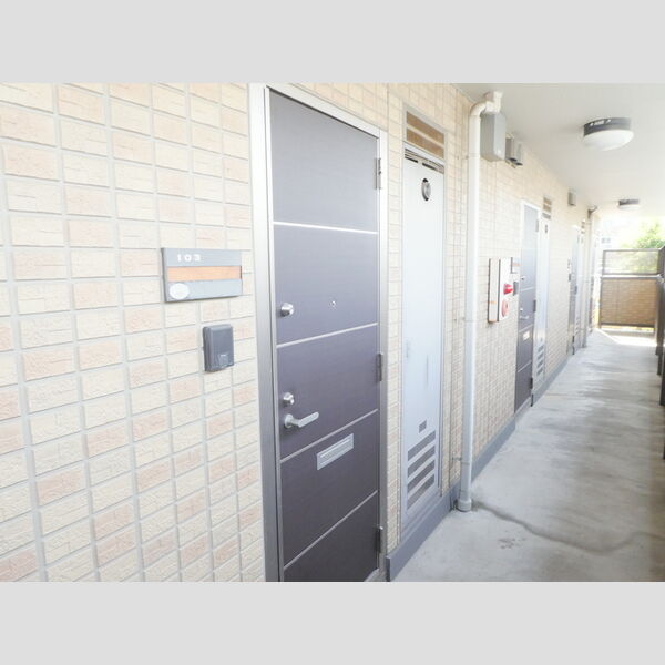 コンフォール 玄関