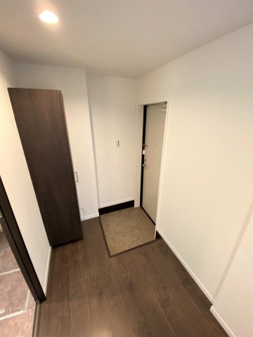 ベイルーム本厚木104号室 玄関