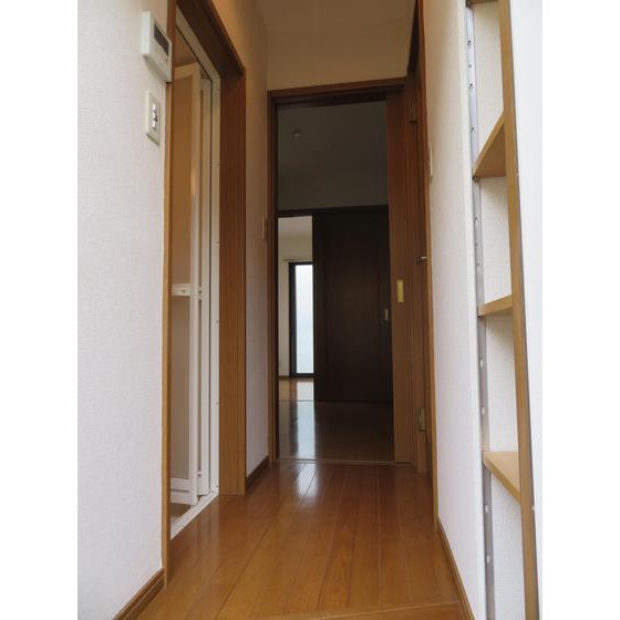 ハーヴェスト八雲 廊下