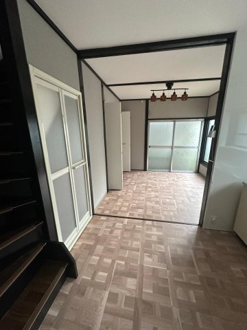 荒幡　リノベ　レトロ戸建 内観