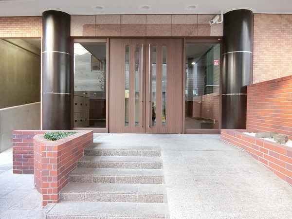 ライオンズマンション西川口第壱壱 エントランス