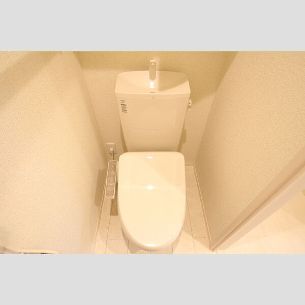 クレール扇306号室 トイレは温水洗浄便座付き!
