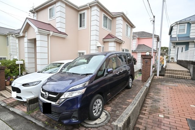 岸根町戸建 駐車場
