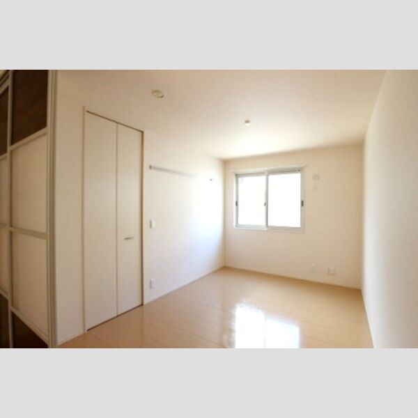 ベルフルール105号室 洋室