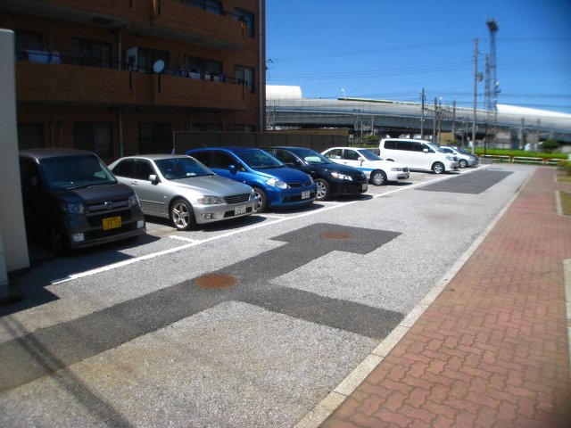 エクセルＤハイム 駐車場