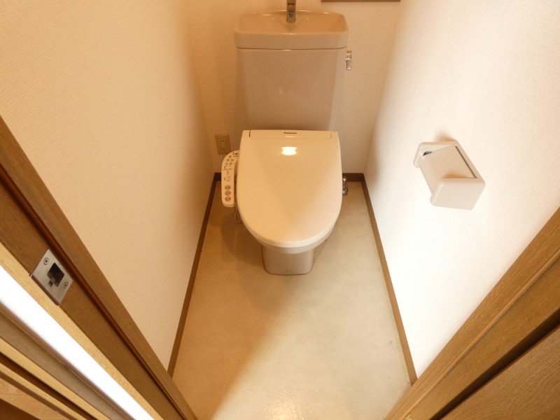 プリオール・オオフチ2階 トイレ