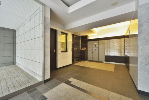 SYNEX HON-KOMAGOME102号室 エントランス