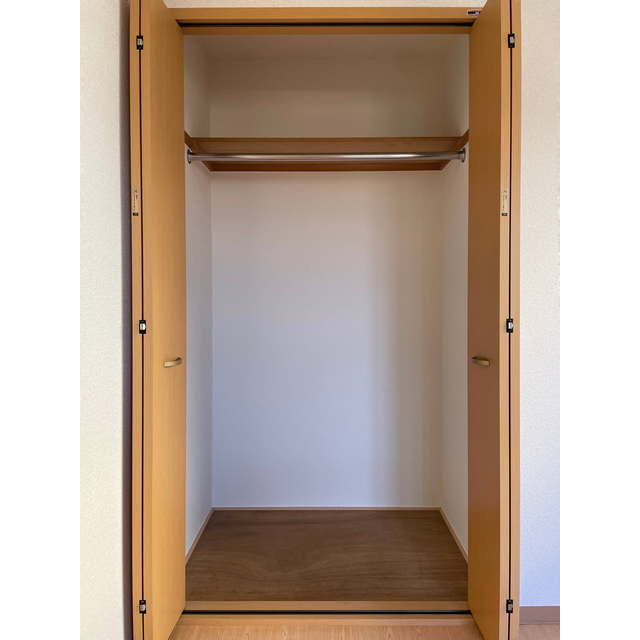 フルパレスⅡ303号室 ☆玄関側洋室クローゼット