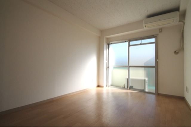 パールハイツ立川 洋室！