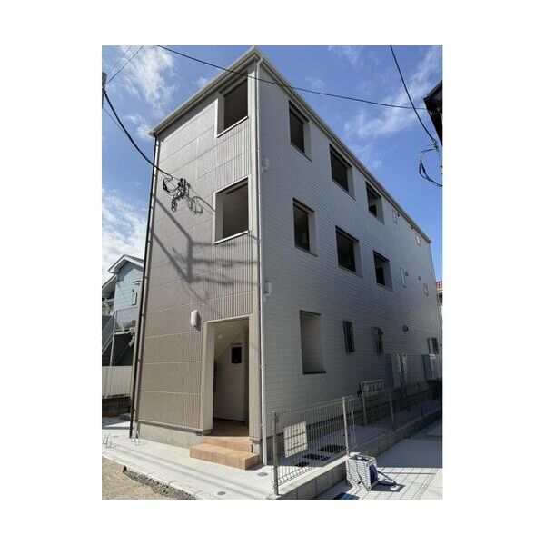 B-Flat　　302号室 外観