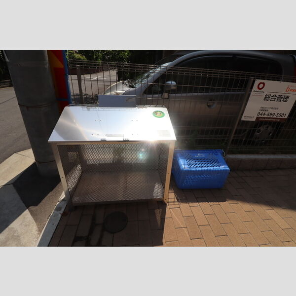 ノーブル向ヶ丘 ごみ置き場