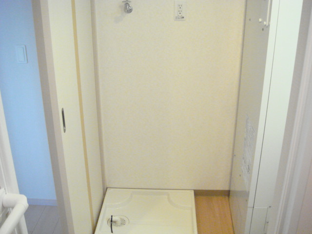 Albireo（アルヴィレオ）102号室 洗濯機置場