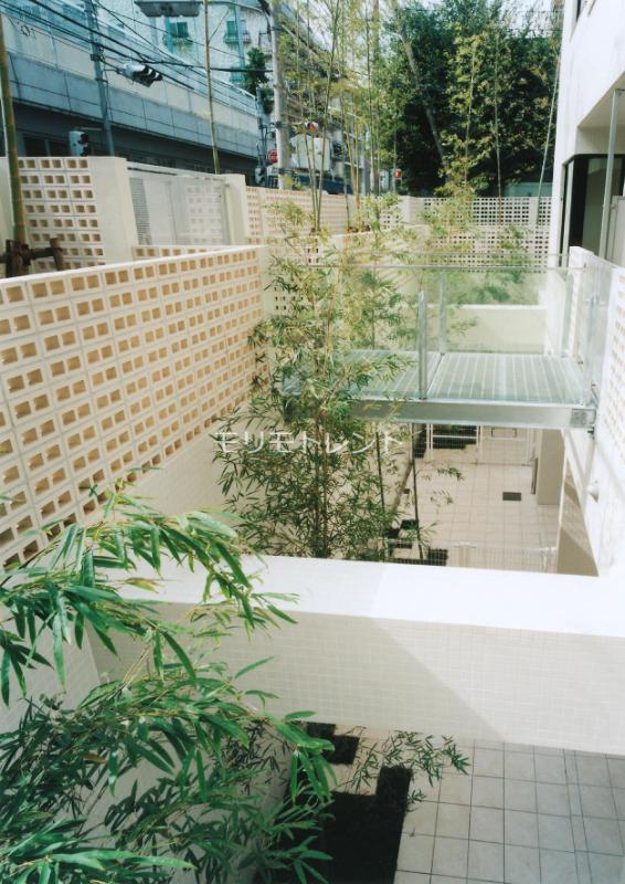 ピアース乃木坂地下1階 外観