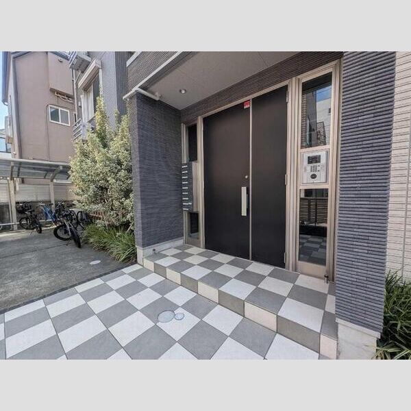 エクレウス下馬 エントランス