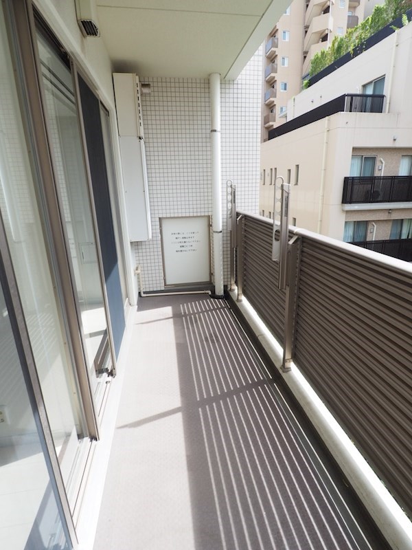 パークフラッツ市谷台町坂4階 バルコニー