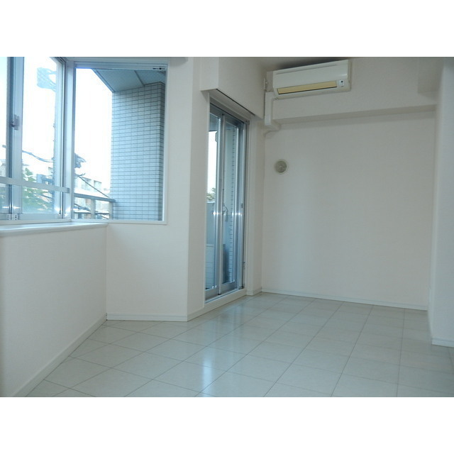 REV REFAYS-MANA303号室 リビング