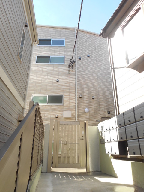 ハウス＆パーク四谷若葉 外観