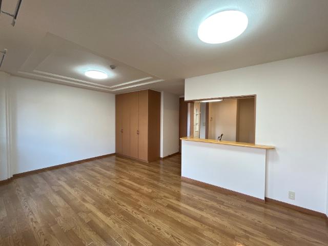 ガーデンヒルズNAKAYAMA参番館 リビング