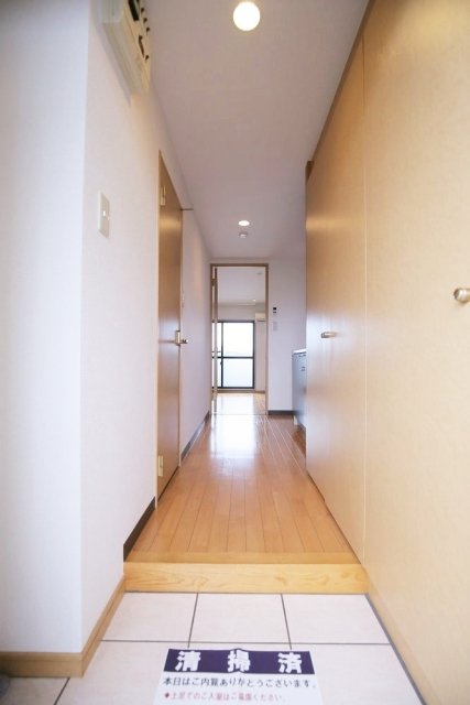 ガーデンクレスト１７１４3階 玄関