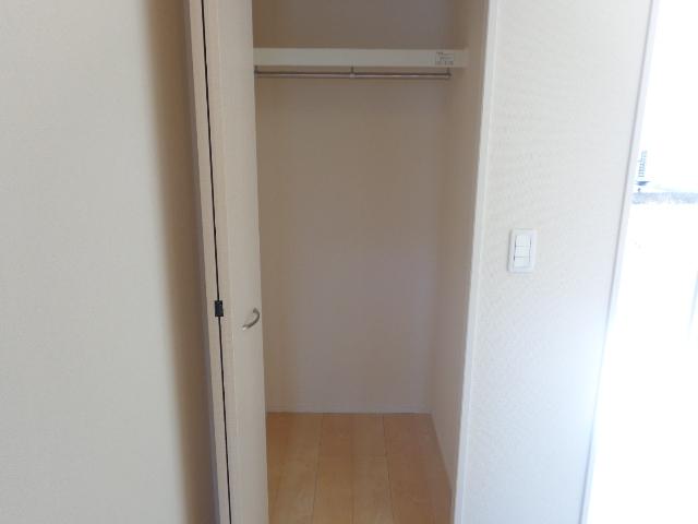 ベラーノ105号室 収納