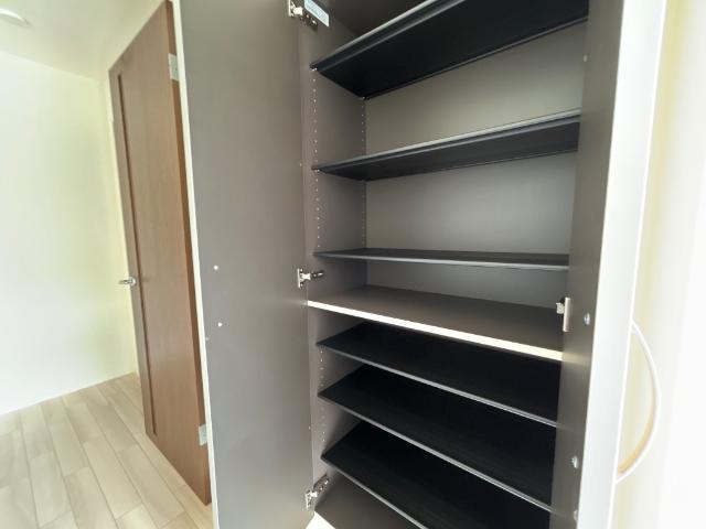 クレリア101号室 収納