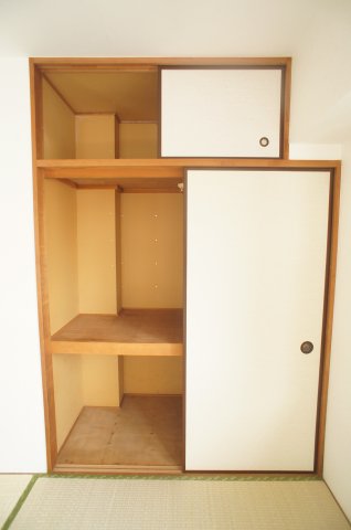 グリーンパークおゆみ野0202号室 収納