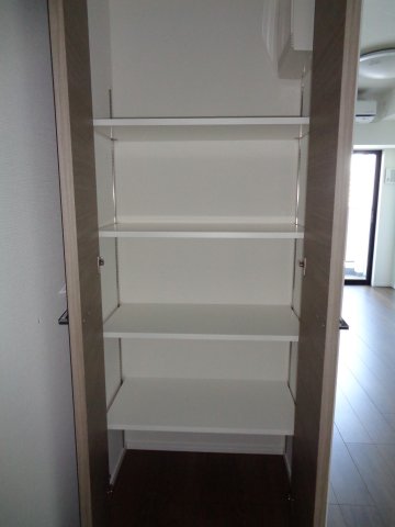 GENOVIA王子神谷skygarden 収納