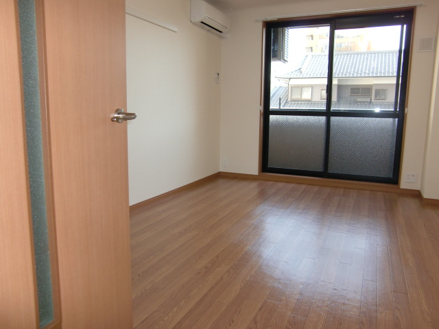 リバブルパレス 洋室