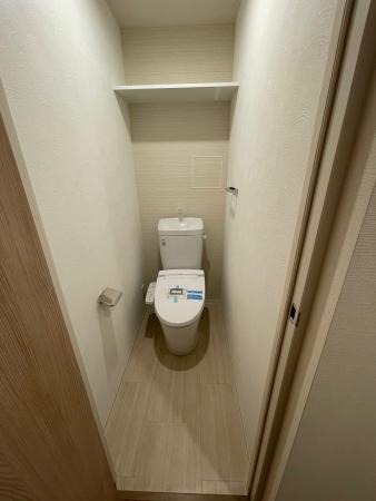 HAON(波音)3階 6-10F 黒を基調とした内装です。