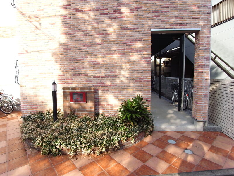 リリックコートひまわり1階 エントランス