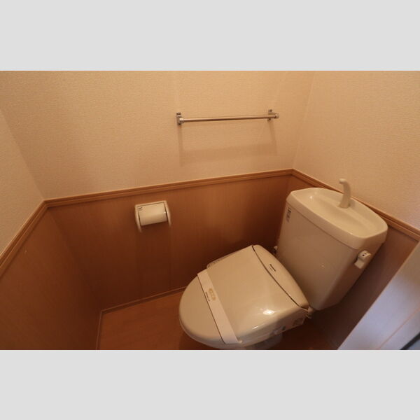 リビングタウン鍵山　A 温水洗浄暖房便座